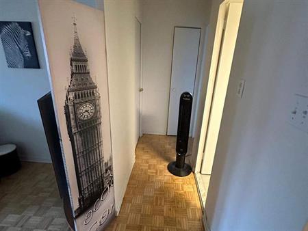 2 CH - 1 SDB - Montréal - $1,945 /mo