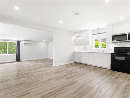 5 ½ Moderne Et Lumineux à Blainville