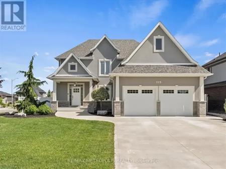 925 LAKEWOOD CRESCENT | 925 LAKEWOOD CRESCENT, Lakeshore