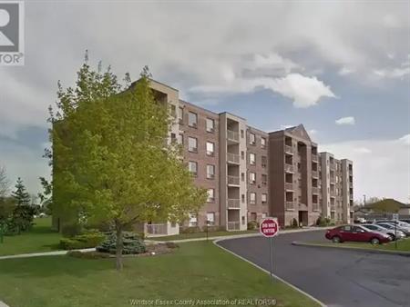 8335 WYANDOTTE East Unit# 308 | 8335 WYANDOTTE East Unit# 308, Windsor