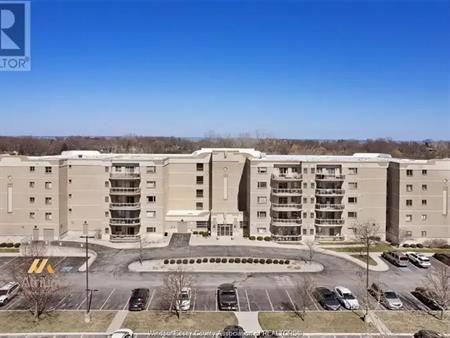 200 MANNING Unit# 409 | 200 MANNING Unit# 409, Tecumseh