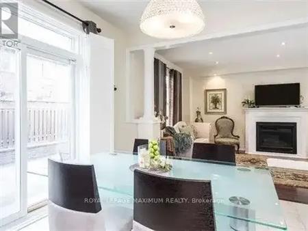 38 CREDO DRIVE | 38 CREDO DRIVE, Vaughan