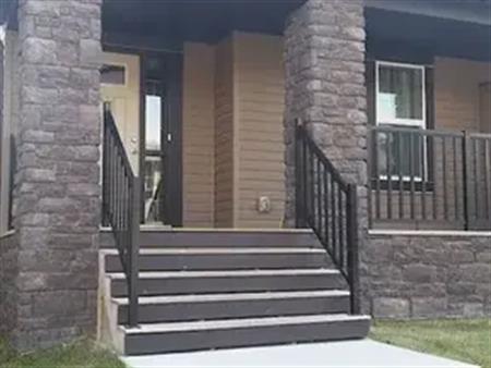 Spacious and contemporary 3 bedroom duplex | 223 Legacy Mews Southeast, Calgary