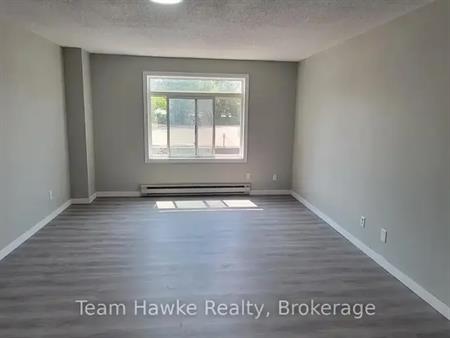 3 - 349 KING STREET | 3 - 349 KING STREET, Midland