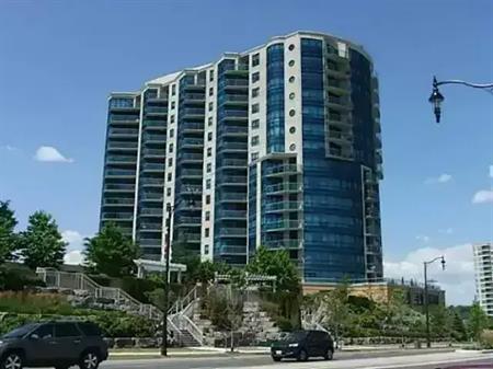 BEAUTY OF THIS WATER VIEW KEMPENFELT! | 33 Ellen Street, Barrie