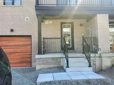 6 SILO MEWS | 6 SILO MEWS, Barrie