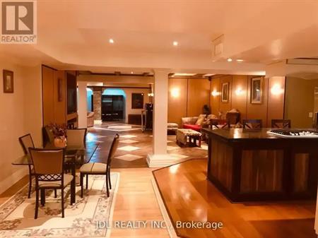15 LAKE WOODS DRIVE | 15 LAKE WOODS DRIVE, Whitchurch-Stouffville