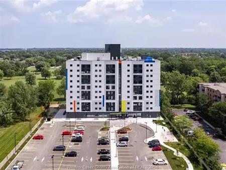 3100 MEADOWBROOK Unit# 704 | 3100 MEADOWBROOK Unit# 704, Windsor