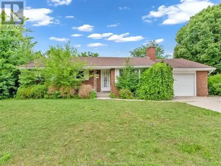 2405 MCKAY AVENUE | 2405 MCKAY AVENUE, Windsor