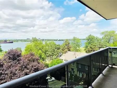 3905 RIVERSIDE DRIVE East Unit# 601 | 3905 RIVERSIDE DRIVE East Unit# 601, Windsor