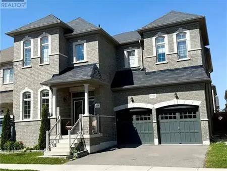 1529 DEVINE Point Unit# B | 1529 DEVINE Point Unit# B, Milton