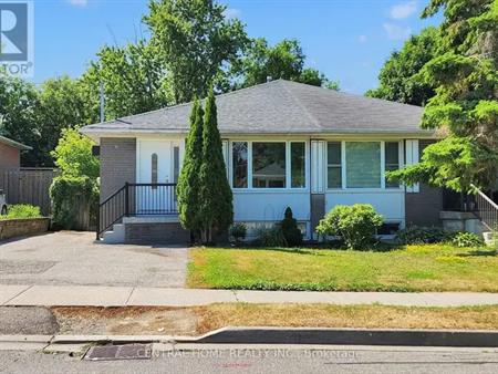 132 SEPTONNE AVENUE N | 132 SEPTONNE AVENUE N, Newmarket