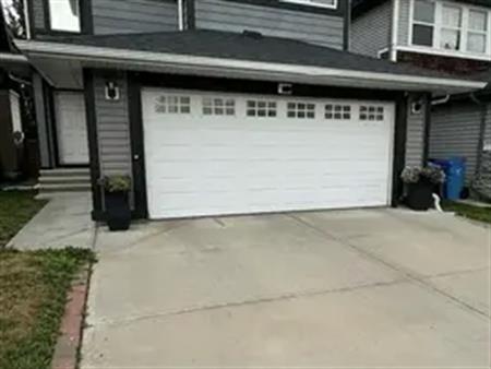 Gorgeous 4 bed 3.5 bath Home in Lake Community of Auburn Bay | Calgary