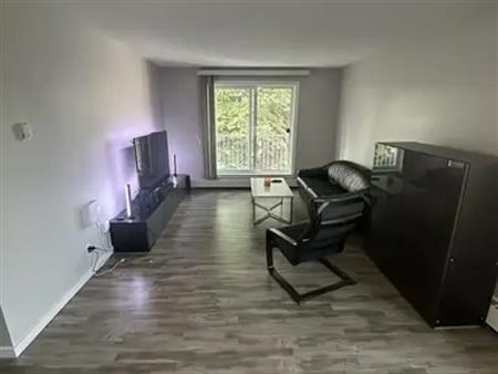 2Bed 1Bath Condo suite, steps from Dalhousie LRT | A402 - A402 5601 Dalton Drive Nw, Calgary
