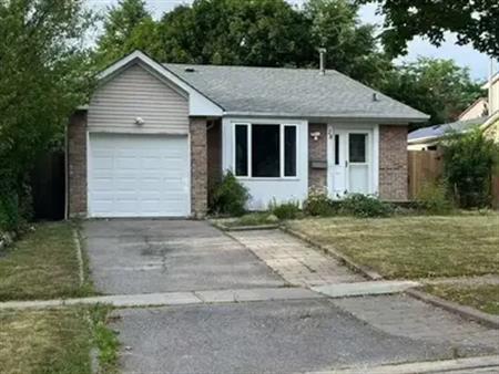 28 BROOKSBANK CRESCENT | 28 BROOKSBANK CRESCENT, Ajax
