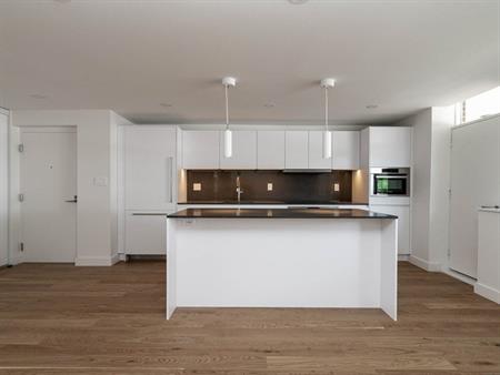 551 Eglinton Avenue East | 551 Eglinton Avenue East, Toronto