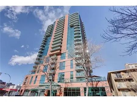 Penthouse Level 2 Bedroom unit with Rocky Mountains view in Emerald stone condo | 2201 - 836 15th Ave SW, Calgary