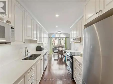 812 ASHENVALE WAY | 812 ASHENVALE WAY, Ottawa