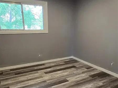 3 LONGFELLOW AVENUE | 3 LONGFELLOW AVENUE, St. Catharines