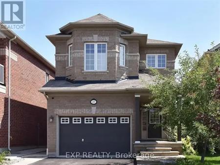 27 LA ROCHE AVENUE | 27 LA ROCHE AVENUE, Halton Hills