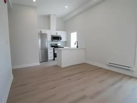 53 Ontario Rd | 53 Ontario Rd, Welland