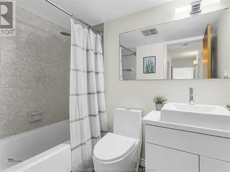 150 PARK STREET Unit# 1513 | 150 PARK STREET Unit# 1513, Windsor