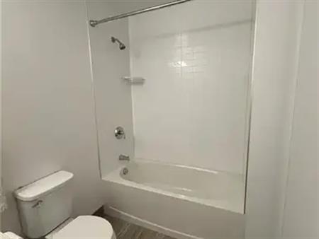 7711 GREEN Gate Unit# 810 | 7711 GREEN Gate Unit# 810, Niagara Falls