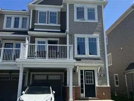 308 Pumpkinseed Crescent - 308 | 308 Pumpkinseed Crescent, Ottawa