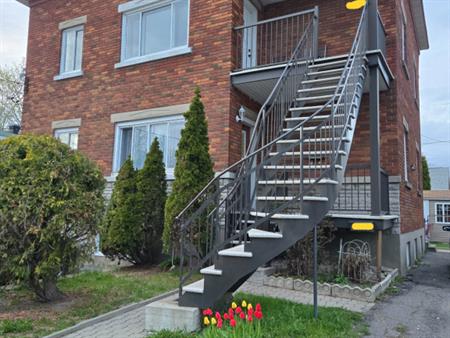 Chambres à Louer Collocation 5.1/2