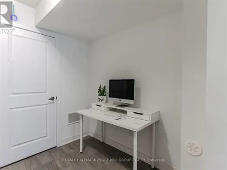 9 RED MAPLE LANE | 9 RED MAPLE LANE, Barrie