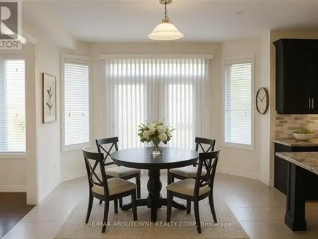 586 HIDDEN TRAIL | 586 HIDDEN TRAIL, Oakville