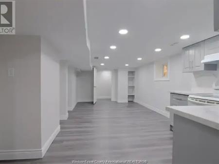 1076 JANETTE AVENUE Unit# LOWER | 1076 JANETTE AVENUE Unit# LOWER, Windsor