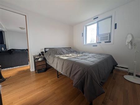 460 Rue Diane