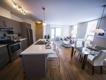 60 Cartier Street | 60 Cartier Street, Saint-Lambert
