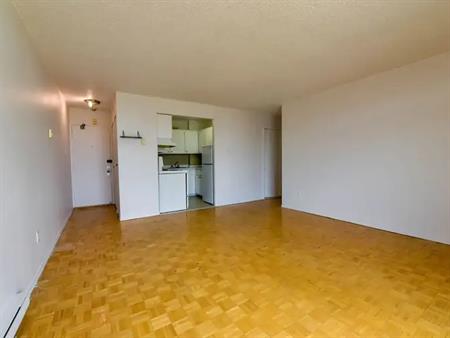 1595 Rachel | 1595 Rachel, Montreal