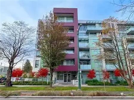 [ID#220] CAMBIE 1BR + DEN | 5077 Cambie Street, Vancouver