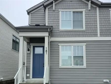 Brand New 4-Bedroom Townhouse with Detached Garage in Rangeview SE | 181 Heirloom Way Southeast, Calgary