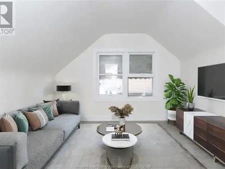 5245 WYANDOTTE STREET Unit# UPPER | 5245 WYANDOTTE STREET Unit# UPPER, Windsor