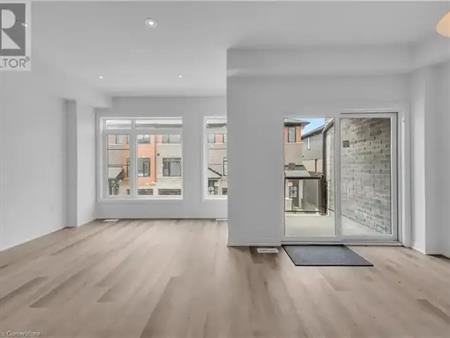 461 BLACKBURN Drive Unit# 90 | 461 BLACKBURN Drive Unit# 90, Brantford