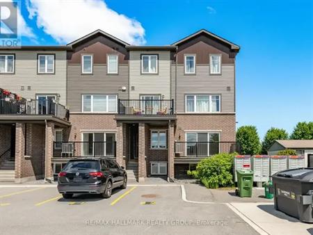 16 - 415 ELDORADO PRIVATE | 16 - 415 ELDORADO PRIVATE, Ottawa
