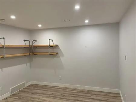 Stylish Westmount unit, with great access to NAIT, MacEwan, 124 Street | Edmonton