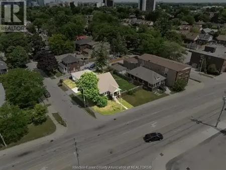 426 TECUMSEH RD W | 426 TECUMSEH RD W, Windsor