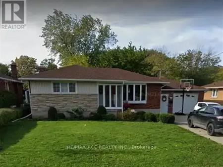 23 WOODSVIEW AVENUE | 23 WOODSVIEW AVENUE, Grimsby