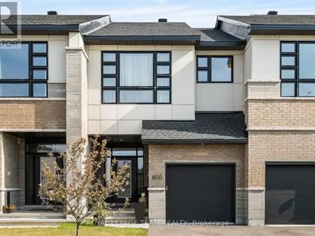 800 SOLARIUM AVENUE | 800 SOLARIUM AVENUE, Ottawa