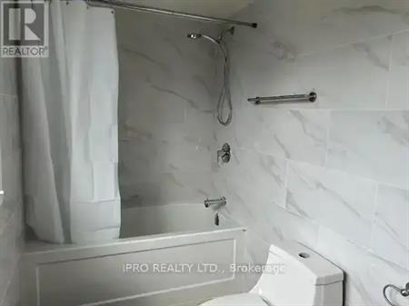 2101 MADDEN BOULEVARD | 2101 MADDEN BOULEVARD, Oakville