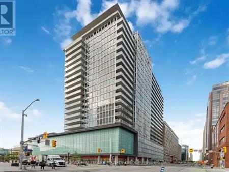 1806 - 324 LAURIER AVENUE | 1806 - 324 LAURIER AVENUE, Ottawa