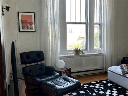 Grand condo 4 1/2 Plateau Mont-Royal