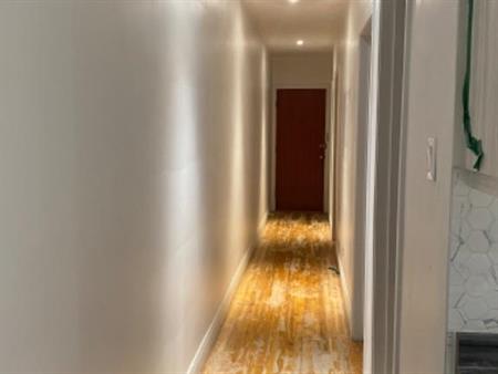 Charmant 4 1/2. 2. Chambres. Fermer.