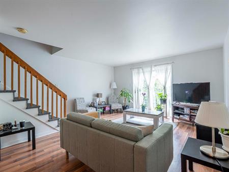 5 1/2 Triplex sur 2 étages - BOUCHERVILLE