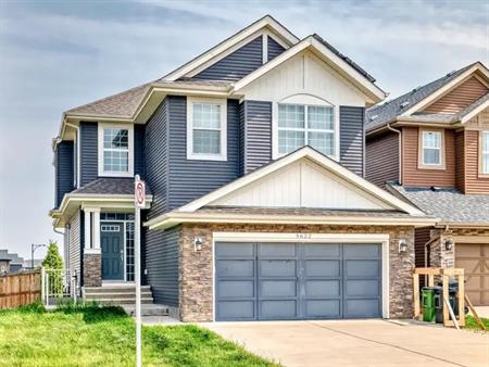 5622 22 Avenue SW Edmonton AB | 5622 22 Avenue SW, Edmonton